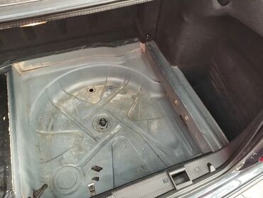 Mercedes-Benz: Mercedes-Benz E-Class: 3.2 l | 2000 il Sedan — 13