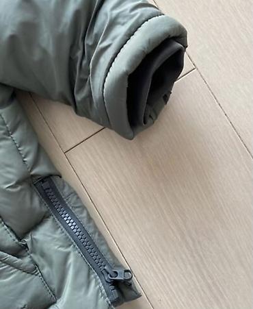 Верхняя одежда: Зара на 3-4 г 1000 зима пух Розовая нм на 2 г -500 Деми Синяя на — 3