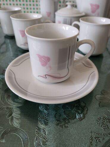 Kuhinjski setovi: Servis nov za kafu cehoslovacki iz 1980 do 92godine. Servis za 6 na lalafo.rs — 9 Kuhinjski setovi: Servis nov za kafu cehoslovacki iz 1980 do 92godine. Servis za 6 — 9