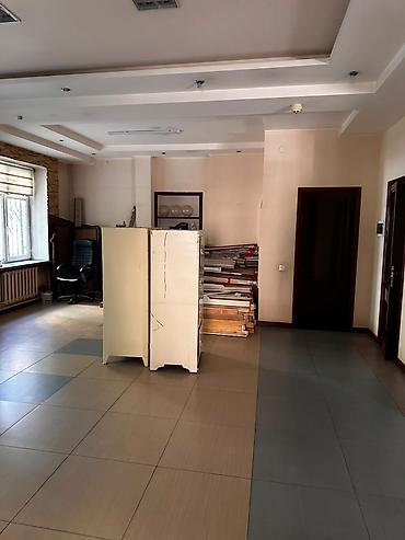 фатьянова: Аренда офисов, 270 м², В жилом комплексе, С отдельным входом, С системой безопасности, С юридическим адресом — 7