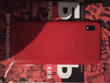 колонки муз: Samsung Galaxy A10, цвет - Белый