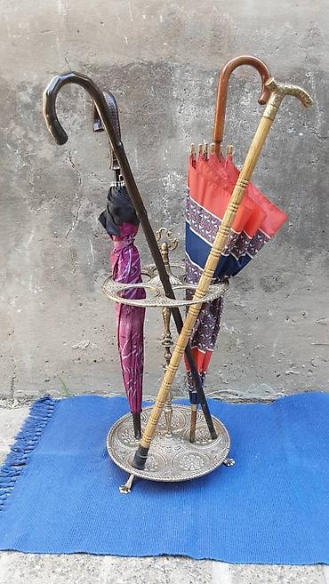 Stilski čiviluci: Stari masivan stilski drzac za kisobrane od mesinga sa prelepim — 4