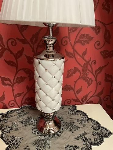 İkisi 38 aznMasaüstü dekorativ abajur lampa. Teze kimidir hec bir