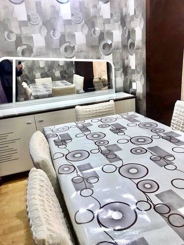 Uzunmüddətli kirayə mənzillər: Elmlər metrosunun yaxınlığında 6 mertebeli binanın 5-ci mərtəbəsində — 8