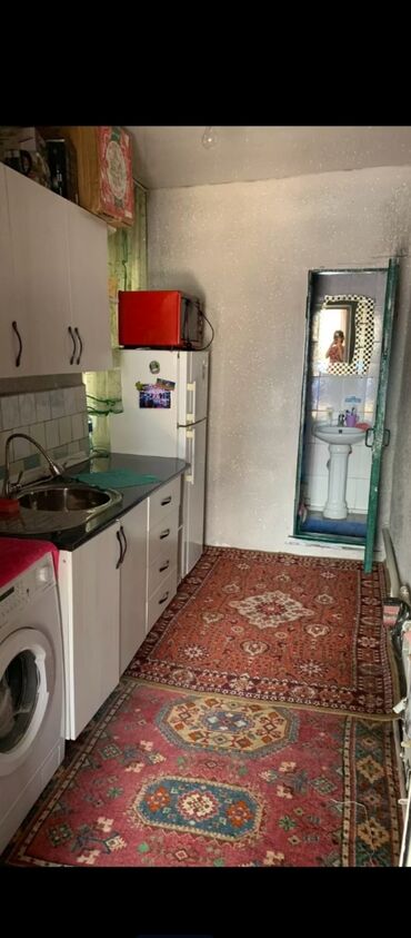сдаю дом долгосрочно без хозяина: 65 кв. м, 3 бөлмө, Забор, тосулган