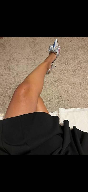 Haljine: Samo jednom obucena haljina, kao nova, mini, seksi, vecernja. Prodata — 10