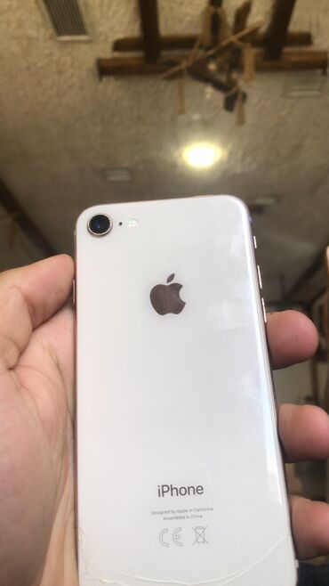 kredit telefon tek şexsiyyet vesiqesi ile: IPhone 8, 64 GB, Qızılı, Barmaq izi