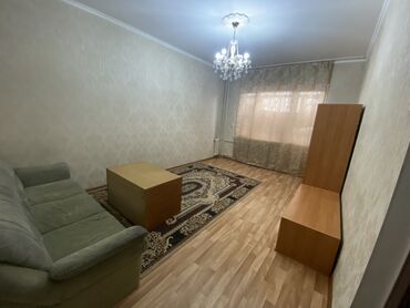 без хозяина квартиры бишкеке: 3 комнаты, Собственник, С подселением, С мебелью частично