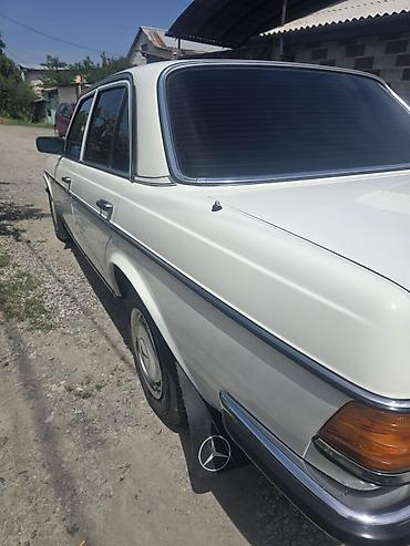 w124 e320: Mercedes-Benz W123: 1985 г., 2.3 л, Автомат, Бензин — 6