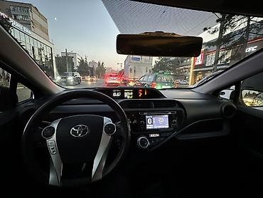 100: Toyota Prius C: 2015 г., 1.5 л, Автомат, Гибрид, Хэтчбэк — 7