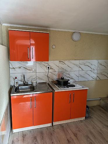 Продажа коттеджей и домов: Продается в г. Талас ул.Мира,372 двухэтажный кирпичный большой дом — 4