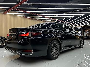 Lexus: Lexus ES: 2018 г., 2.5 л, Вариатор, Гибрид, Седан — 4