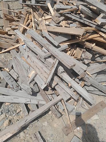 odul soba: Qarışıq ölçülərdə taxta qırıntıları və hissələr - Material — 2