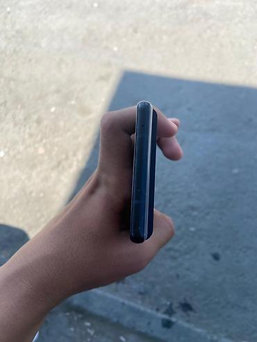 Apple iPhone: Пиксел 6, память 8\256 — 2