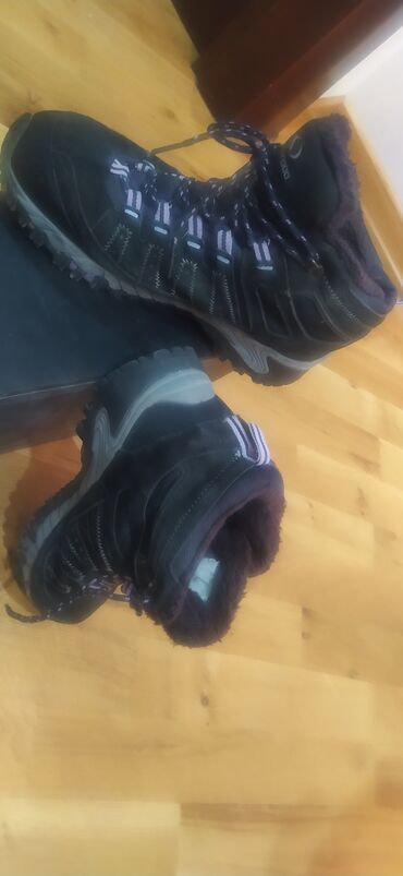 Paltolar: Interfina dublonka.180manat.lazer kurtka100m Ayaqqabılar firma -da lalafo.az — 4 Paltolar: Interfina dublonka.180manat.lazer kurtka100m Ayaqqabılar firma — 4