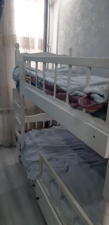 İkimərtəbəli uşaq çarpayıları: Oğlan və qız üçün, İşlənmiş, Çarpayı, Matrassız, Siyirməli, Taxta