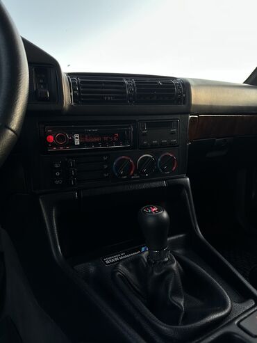 BMW: BMW 5 series: 1992 г., 3 л, Механика, Бензин, Седан — 18