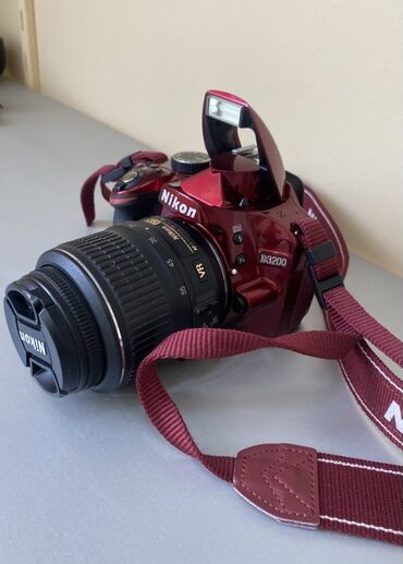 бу магнитолы в машину: Nikon D3200 rəqəmsal SLR fotoaparatı. Bu, müxtəlif fotoqrafiya
