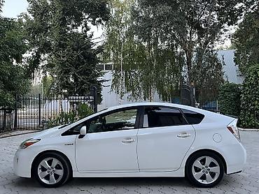 элекро авто: Toyota Prius: 2015 г., 1.8 л, Робот, Гибрид — 7
