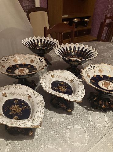 samovar alisi: 3 cüt meyve qabı-her cütün qiymeti-30 azn, ünvan Merdekan,50 azn ve — 1