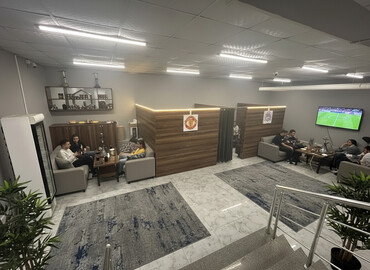 Hazır biznes: Hazr biznes xan arxinin kuruqunda oba marketin yani 3 eded — 3