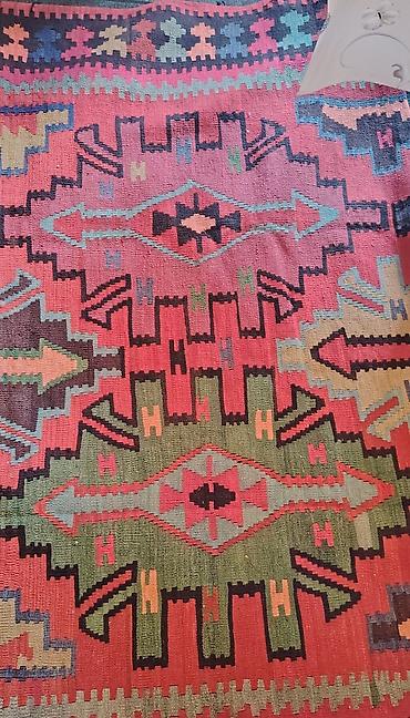 baki tekstil fabriki elaqe: Qədimi kilim satılır. 60-cı,70ci illərdə əl ilə toxunub. Təmiz qoyun — 1