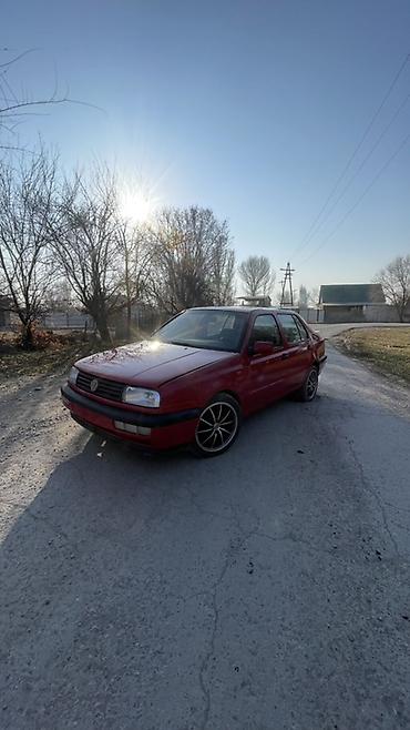 Volkswagen: Volkswagen Vento: 1993 г., 1.8 л, Механика, Бензин, Седан — 6
