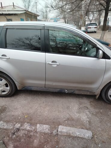 борт портерге: Toyota ist: 2003 г., 1.5 л, Автомат, Бензин