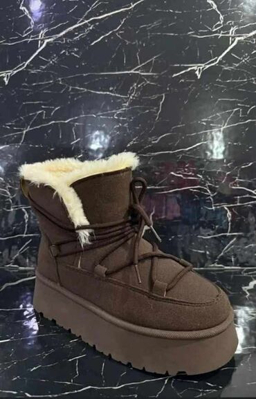 Čizme: NABAVKA
36-41
3900 din 💥 — 6