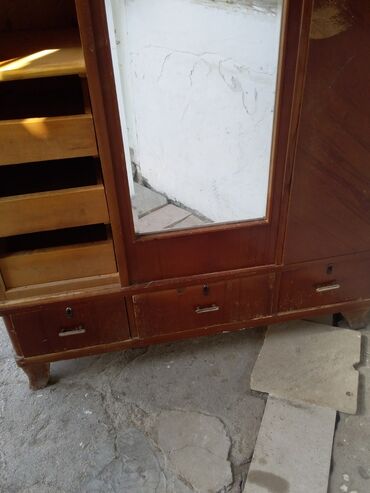 Dolablar: Açılan, 2 qapılı Düz dolab, Şifonyer — 8