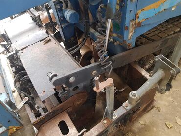 Асфальтоукладчики: Промышленный Асфальт укладчике 2004го года выпуска-платформа синего at lalafo.kg — 4 Асфальтоукладчики: Промышленный Асфальт укладчике 2004го года выпуска-платформа синего — 4