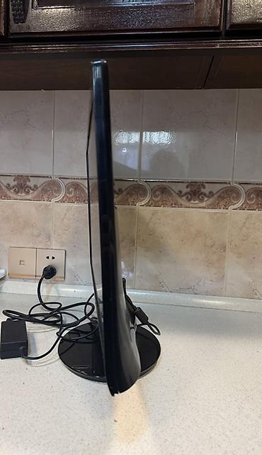 Monitorlar: Heç bir problemi yoxdur, tam işləyir. Xüsusiyyətlər: - Ekran: 23 — 2
