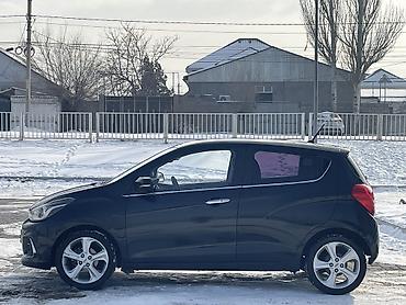 Chevrolet: Chevrolet Spark: 2016 г., 1 л, Автомат, Бензин, Хэтчбэк — 4