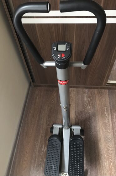 mal qara: Fitness stepper Stepper ev içində hərəkət etmək istəyən insanlar