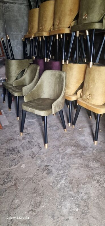 Sifarişlə masa və oturacaq dəstləri: Oval masa, Eyvan üçün, 6 nəfər — 17