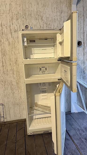 alpine cda 9887: Холодильник GoldStar, трехдверный (верхняя морозильная камера + — 2