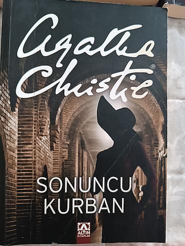 📚 Satılır! Kitablar səliqəli vəziyyətdədir. 📖 Oxumaq və ya