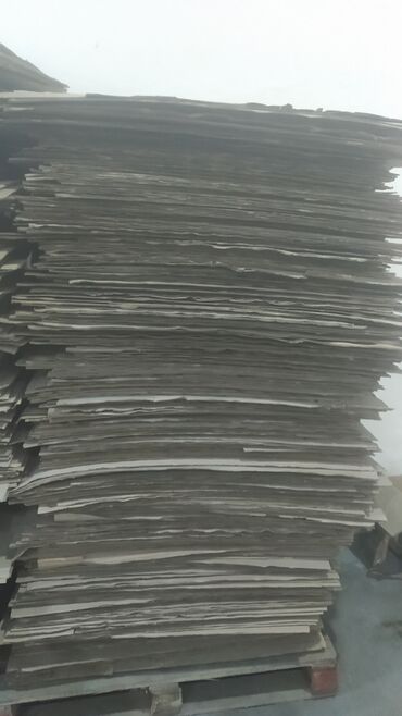 наполнитель бумажный: Листы картона/прокладочного материала из - Формат: примерно at lalafo.kg наполнитель бумажный: Листы картона/прокладочного материала из - Формат: примерно