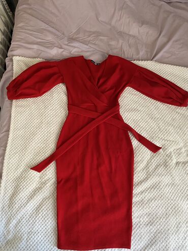 zimska pelerina: M (EU 38), color - Red, Evening, Long sleeves