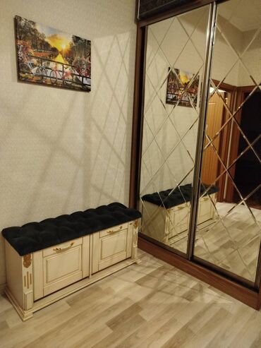 Uzunmüddətli kirayə mənzillər: Köhnə günəşli qəsəbəsi,İnqilab ismayılov küçəsi,17 mərtəbəli binanın — 15