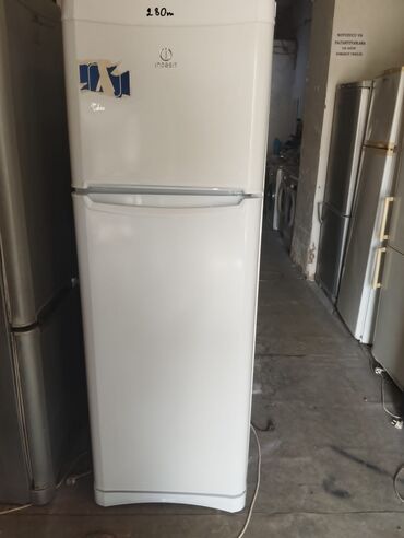 kiçik soyuducular: 2 qapılı Indesit Soyuducu Satılır, rəng - Ağ