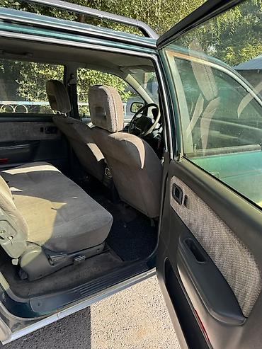Продажа авто: Mitsubishi Space Wagon: 1996 г., 2 л, Механика, Бензин, Минивэн — 6