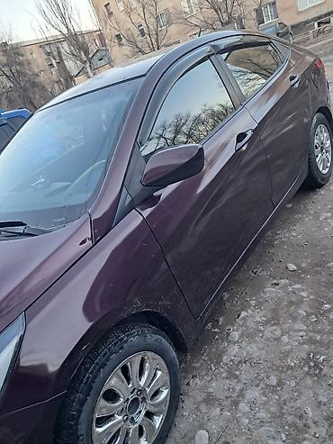 солярись: Hyundai Solaris: 2011 г., 1.6 л, Автомат, Бензин, Седан — 9