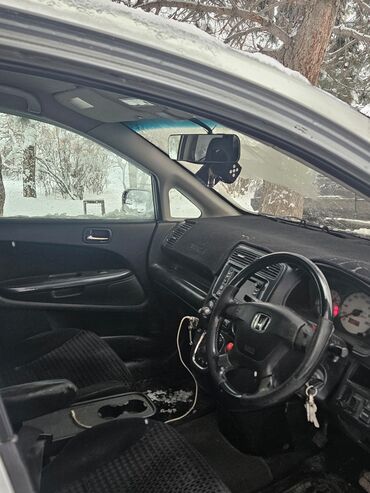 Honda: Honda Stream: 2003 г., 2 л, Автомат, Бензин, Универсал — 8