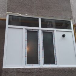 белорусские межкомнатные двери в баку: PVC plastik balkon və pəncərə sistemi - Material: Ağ PVC profil