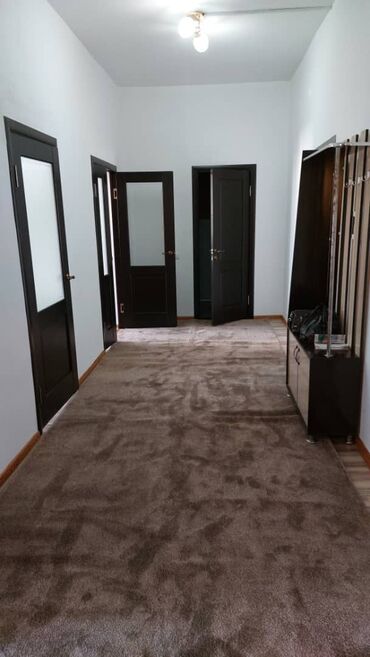 105 серия квартир 3 комнатная в Кыргызстан | Долгосрочная аренда квартир: 2 комнаты, С мебелью частично