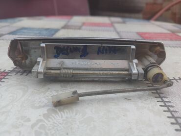 Auto delovi: Kvaka desnih vrata sa kljucem Lada 2121,21213,21214 Niva broj 1 — 5