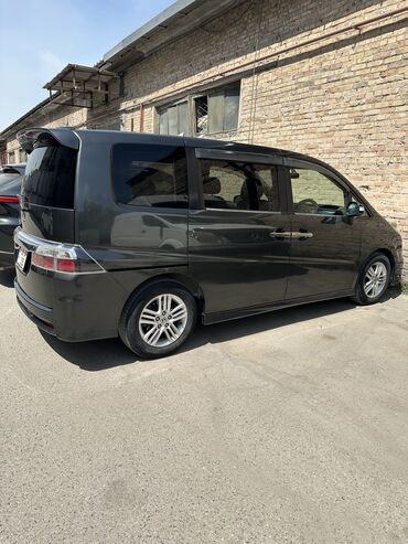 Honda: Honda Stepwgn: 2008 г., 2 л, Автомат, Бензин, Минивэн