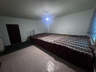 Продажа коттеджей и домов: Просторный зал/гостиная с отделкой . Ивановка улица Калинина дом 51 — 15