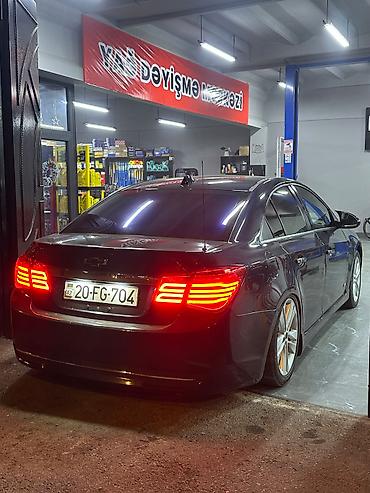 stop stul: Chevrolet Cruze: 1.4 l | 2014 il 260000 km Sedan — 4